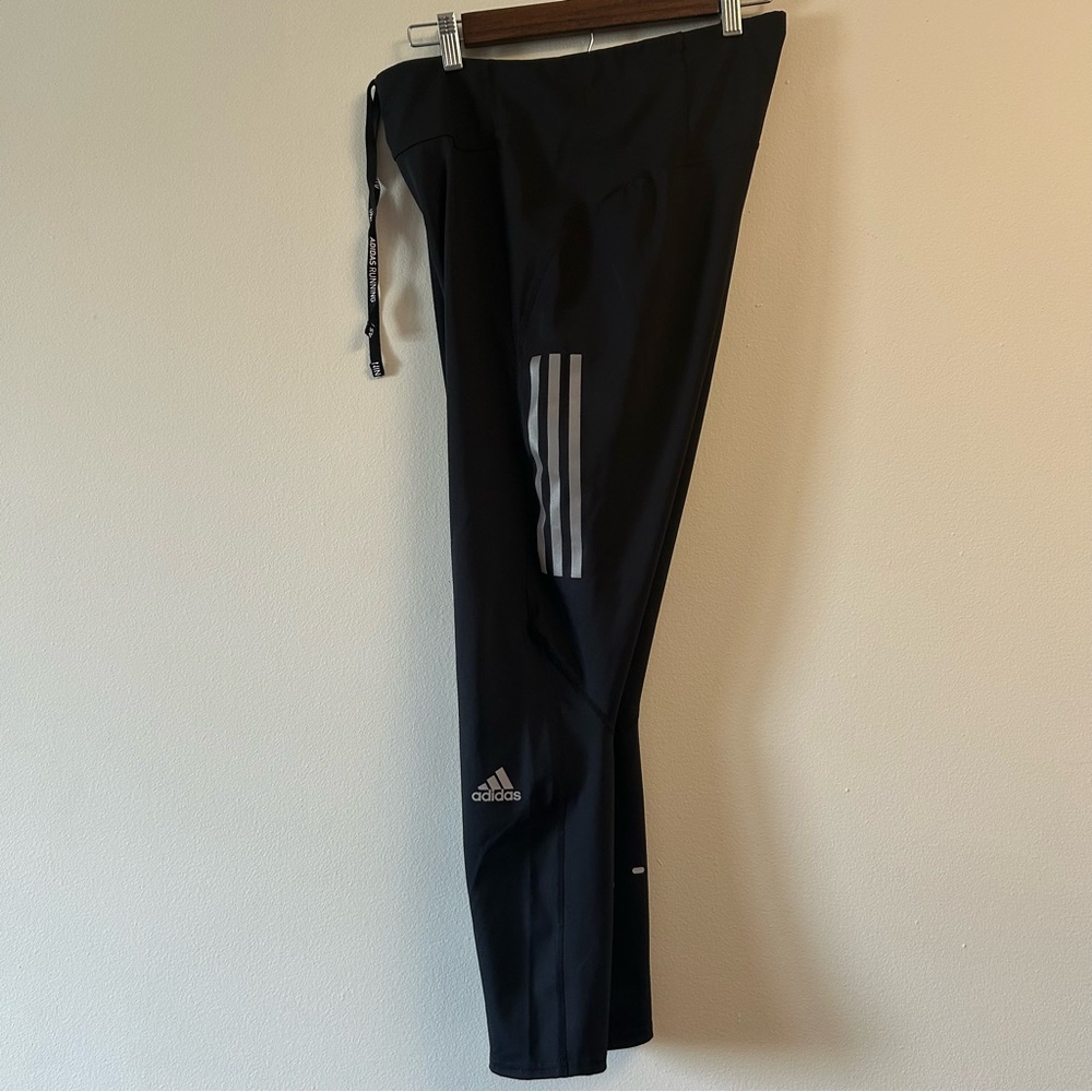 Adidas Black Aeroready Running Leggings with Reflecting Accents!